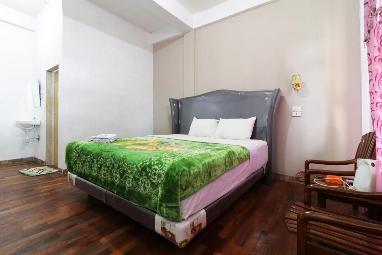 Villa Keluarga Bre Batunanggar เบอราสตากี ภายนอก รูปภาพ